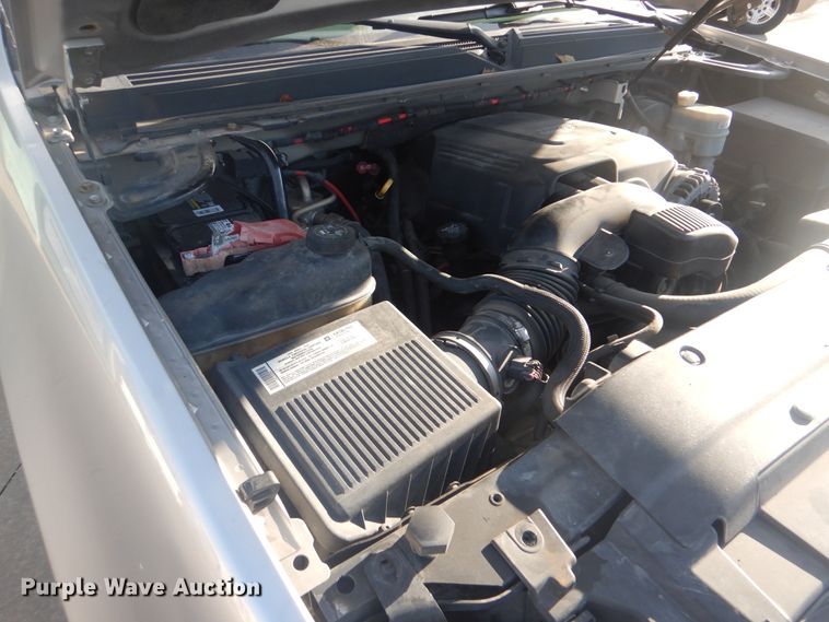 image for item GY9766 2008 Chevrolet Avalanche  Crew Cab pickup truck