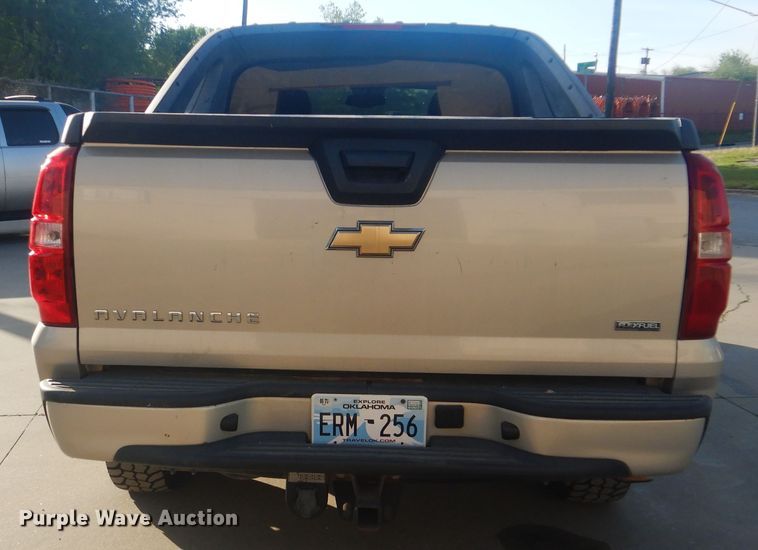 image for item GY9767 2007 Chevrolet Avalanche  Crew Cab pickup truck
