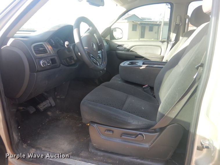 image for item GY9767 2007 Chevrolet Avalanche  Crew Cab pickup truck