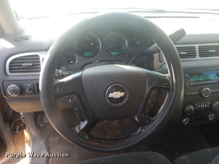 image for item GY9767 2007 Chevrolet Avalanche  Crew Cab pickup truck