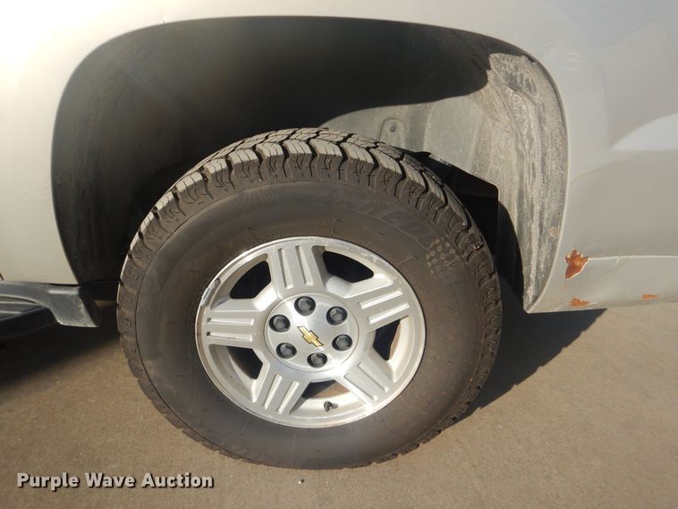 image for item GY9767 2007 Chevrolet Avalanche  Crew Cab pickup truck