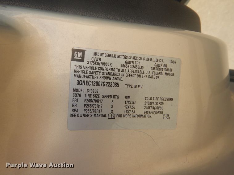 image for item GY9767 2007 Chevrolet Avalanche  Crew Cab pickup truck