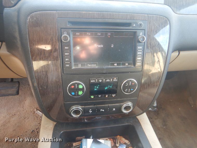 image for item GY9768 2007 Chevrolet Avalanche  Crew Cab pickup truck