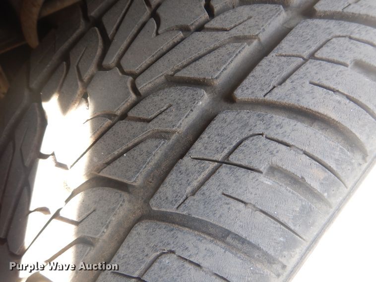 image for item GY9768 2007 Chevrolet Avalanche  Crew Cab pickup truck