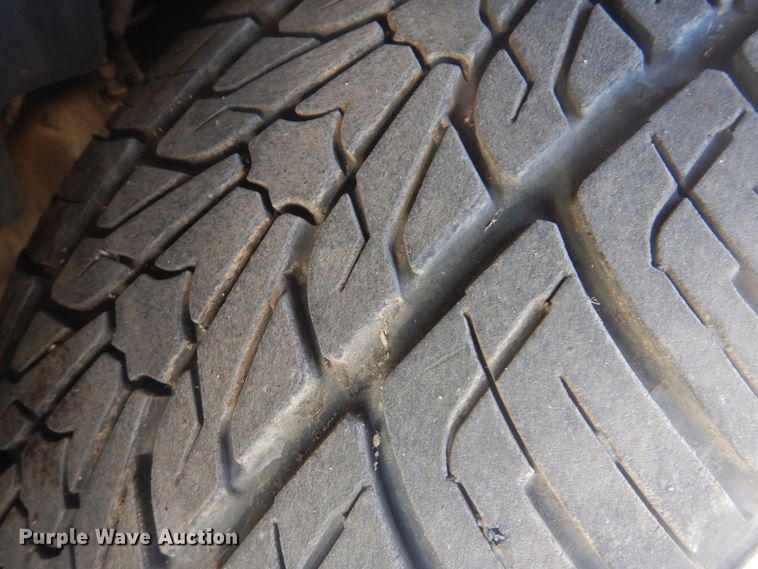 image for item GY9768 2007 Chevrolet Avalanche  Crew Cab pickup truck