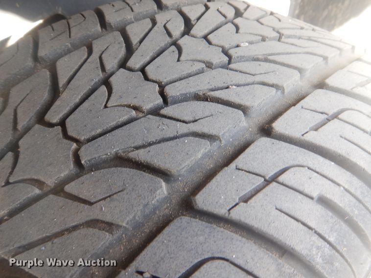 image for item GY9768 2007 Chevrolet Avalanche  Crew Cab pickup truck