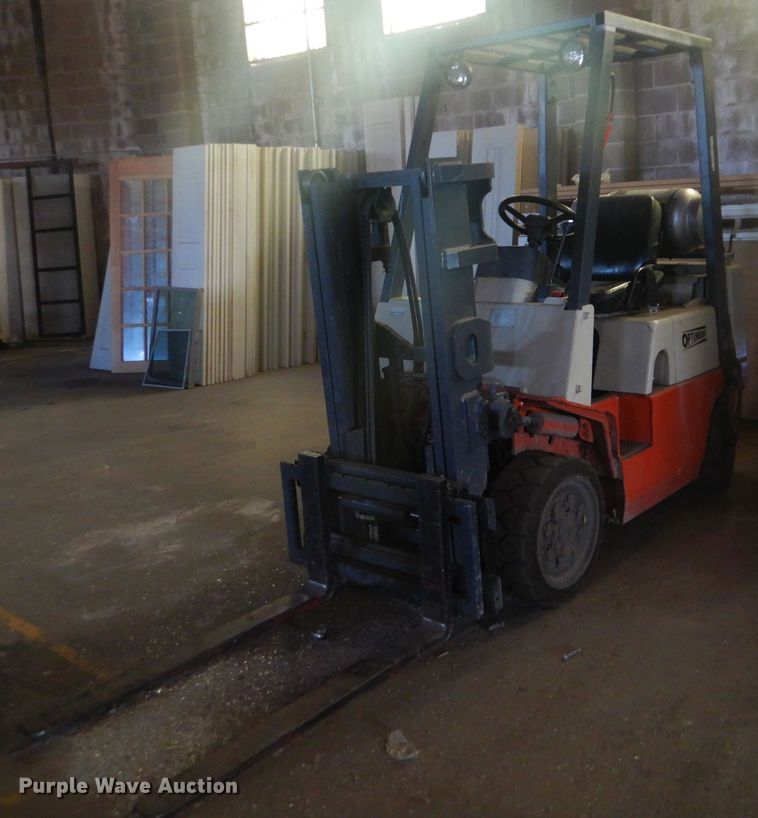 image for item GY9769 Nissan Optimum forklift