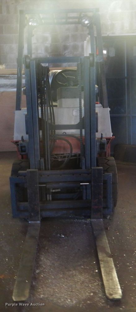 image for item GY9769 Nissan Optimum forklift