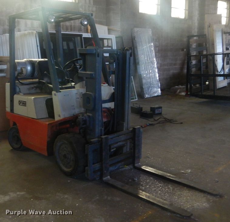 image for item GY9769 Nissan Optimum forklift