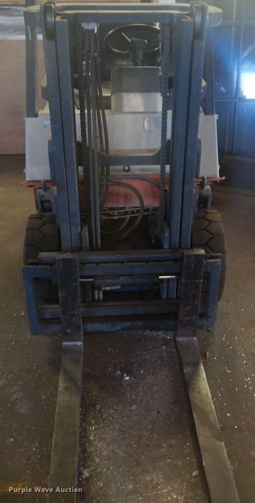 image for item GY9769 Nissan Optimum forklift