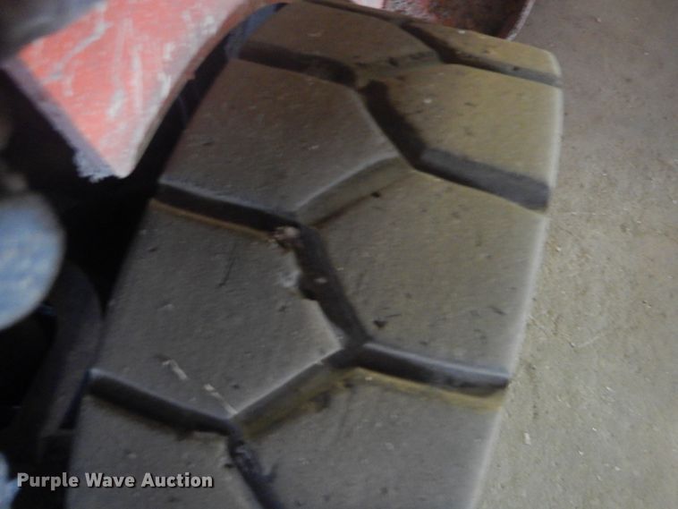 image for item GY9769 Nissan Optimum forklift