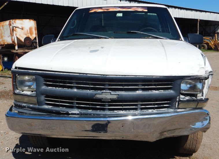 image for item GY9780 1999 Chevrolet C2500  pickup truck
