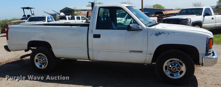 image for item GY9780 1999 Chevrolet C2500  pickup truck