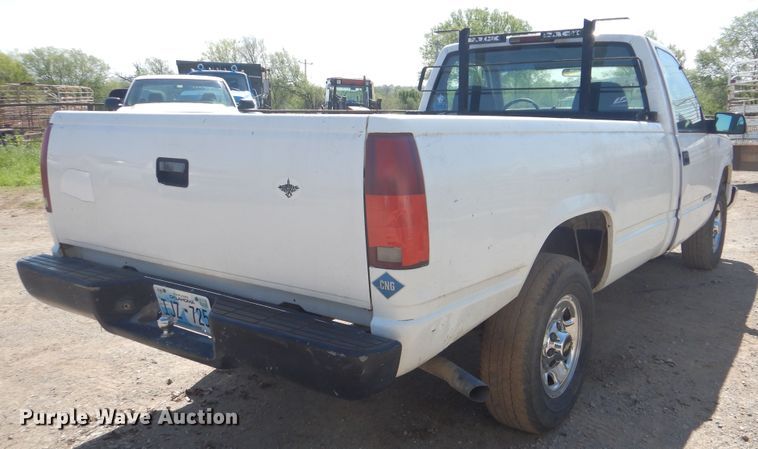 image for item GY9780 1999 Chevrolet C2500  pickup truck