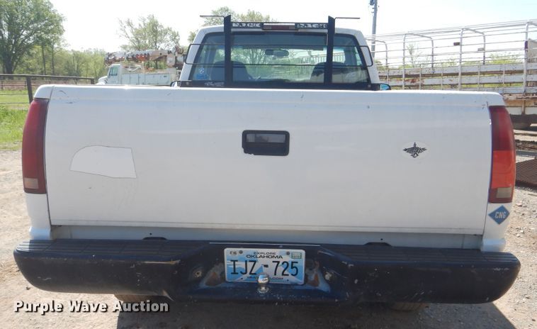 image for item GY9780 1999 Chevrolet C2500  pickup truck