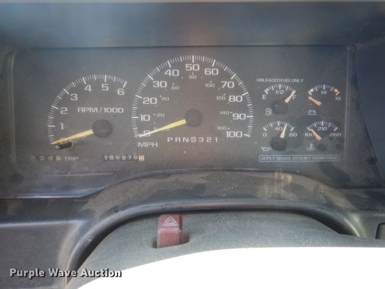 image for item GY9780 1999 Chevrolet C2500  pickup truck