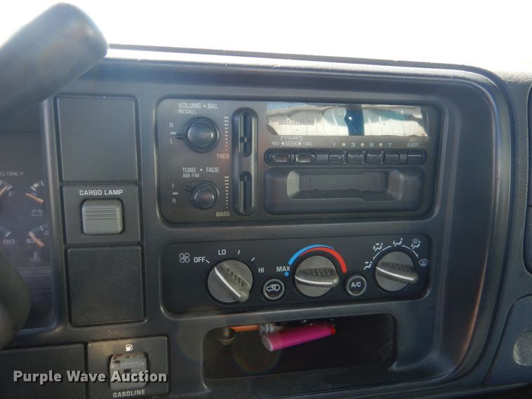 image for item GY9780 1999 Chevrolet C2500  pickup truck