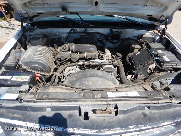 image for item GY9780 1999 Chevrolet C2500  pickup truck