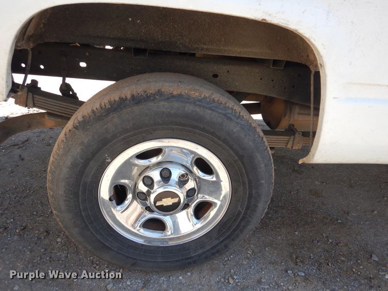 image for item GY9780 1999 Chevrolet C2500  pickup truck