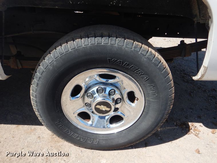 image for item GY9780 1999 Chevrolet C2500  pickup truck