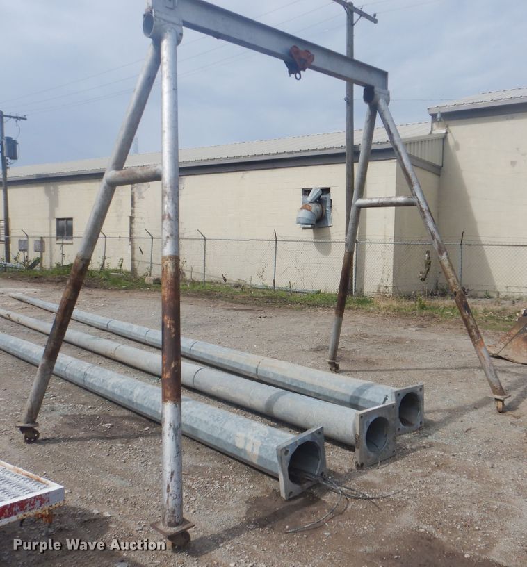 A-frame hoist in Tulsa, OK | Item GY9802 sold | Purple Wave