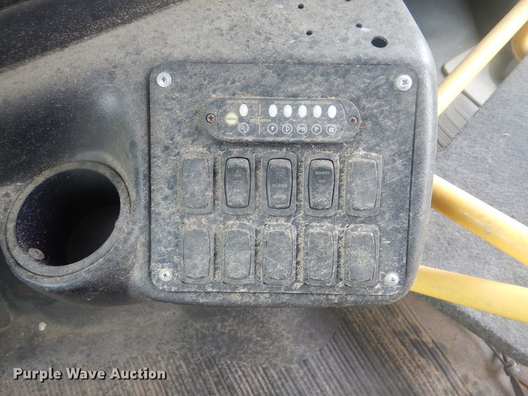 image for item GY9805 2010 Chevrolet Express shuttle bus