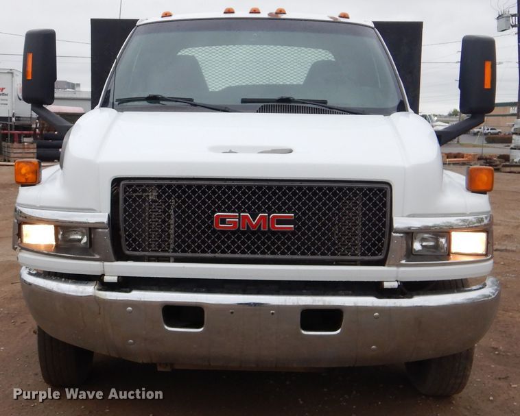 image for item GY9810 2006 GMC C5500 flatbed truck