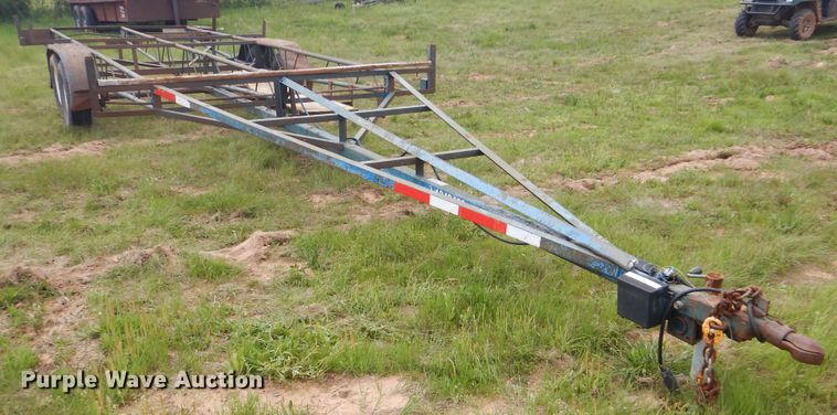 image for item GY9844 2011 Wells Cargo pipe trailer