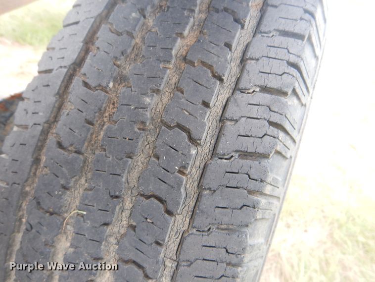 image for item GY9844 2011 Wells Cargo pipe trailer