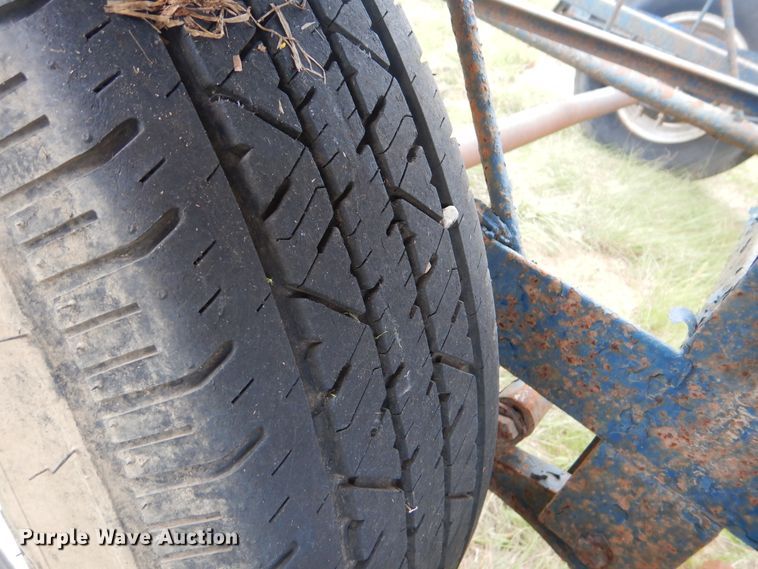 image for item GY9844 2011 Wells Cargo pipe trailer