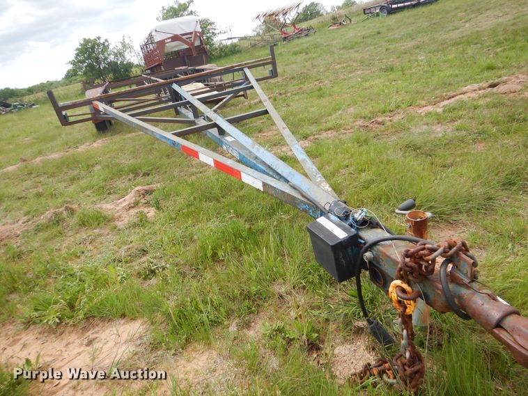 image for item GY9844 2011 Wells Cargo pipe trailer