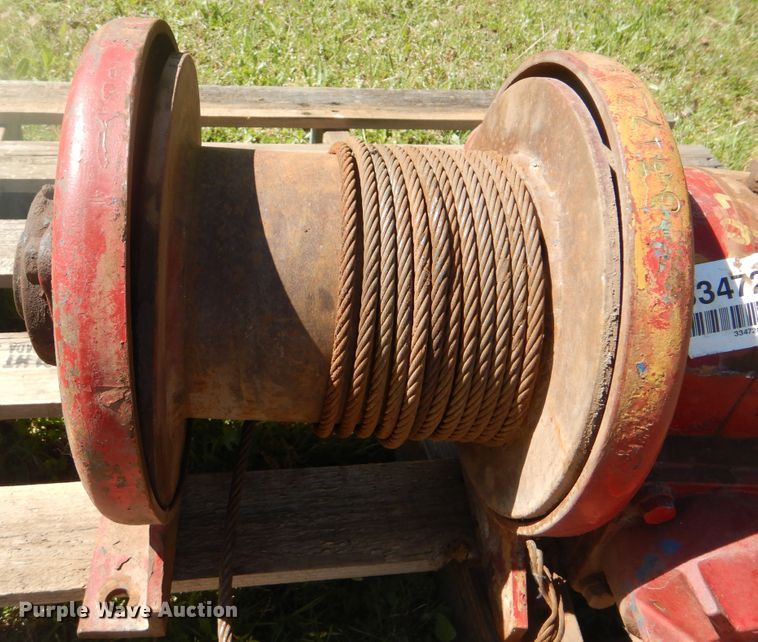 image for item GY9861 Braden winch