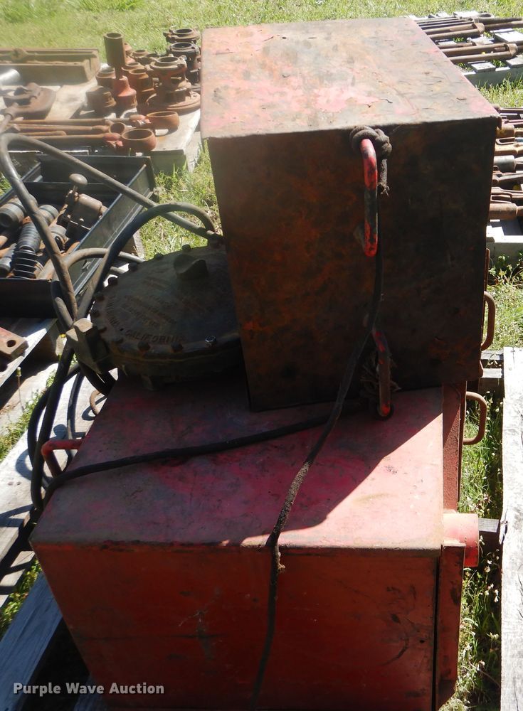 image for item GY9864 (3) Martin Decker oilfield pulling unit weight indicators