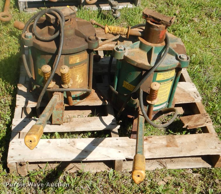 image for item GY9869 (2) Emerson 220 air lift jacks