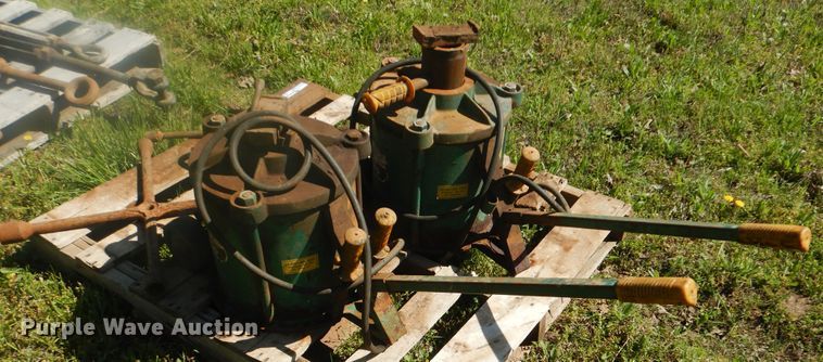 image for item GY9869 (2) Emerson 220 air lift jacks