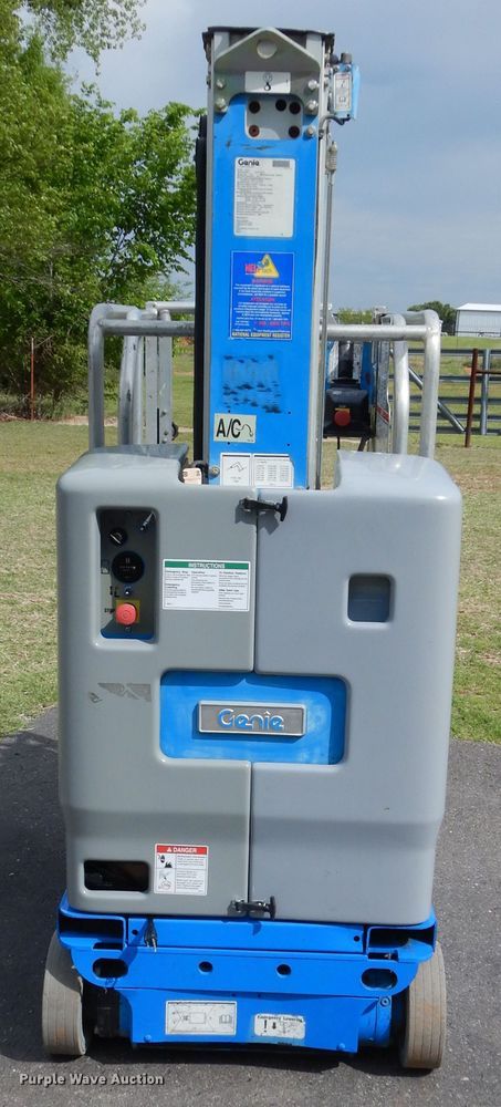image for item HA9011 Genie GR20  vertical lift