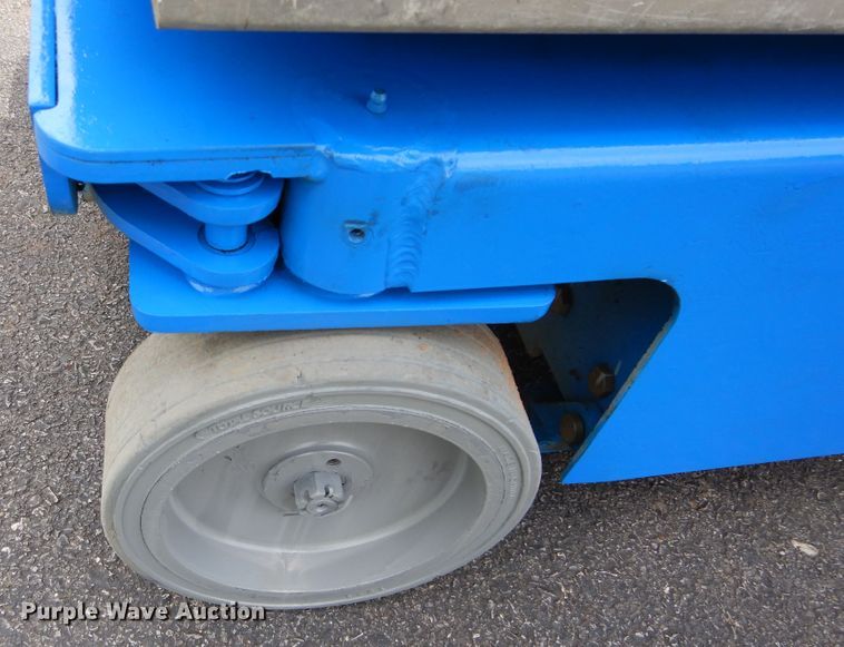 image for item HA9011 Genie GR20  vertical lift