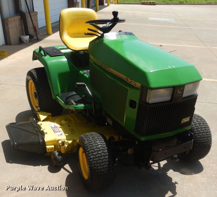 image for item HA9013 John Deere 425 lawn mower
