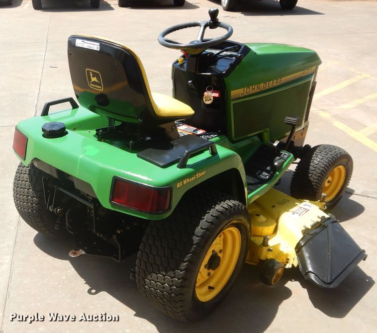 image for item HA9013 John Deere 425 lawn mower