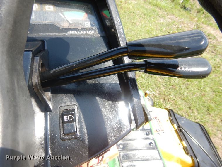 image for item HA9013 John Deere 425 lawn mower