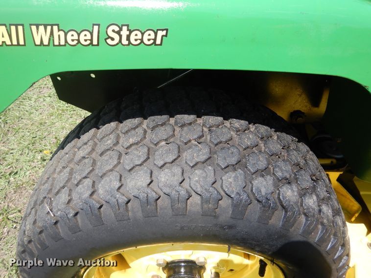 image for item HA9013 John Deere 425 lawn mower