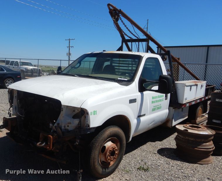 image for item HA9055 2001 Ford F350 Super Duty  flatbed pickup truck