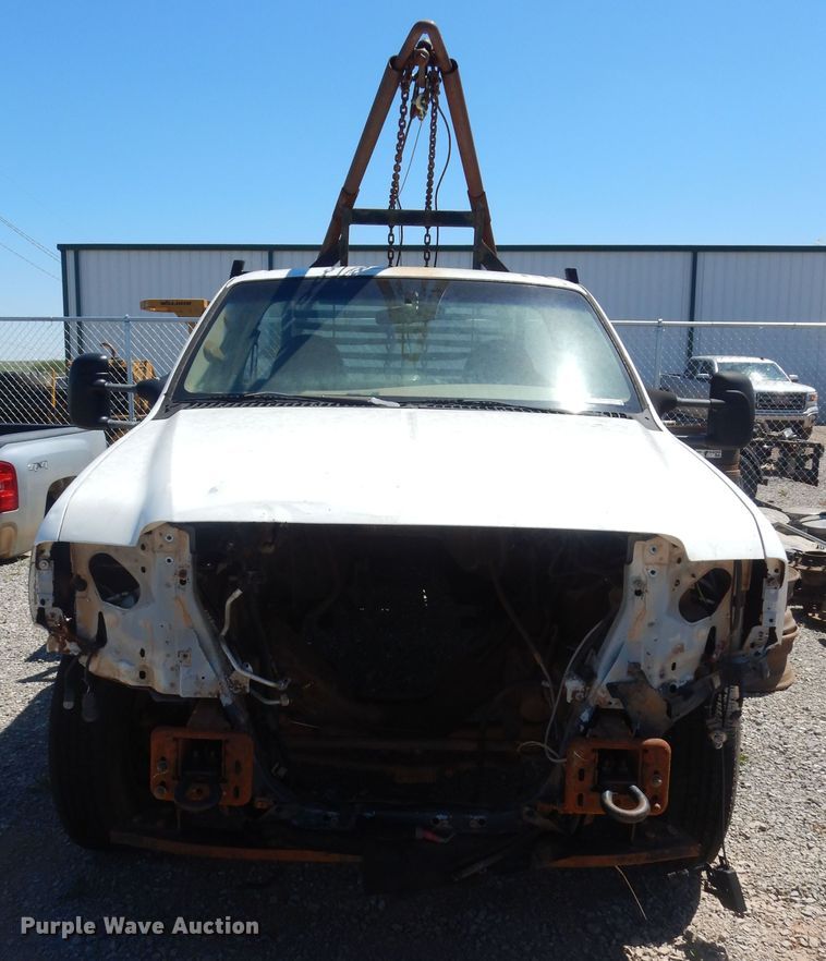 image for item HA9055 2001 Ford F350 Super Duty  flatbed pickup truck