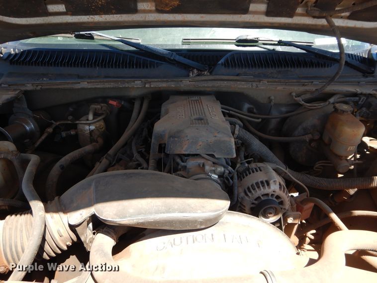 image for item HA9062 2000 Chevrolet Silverado 1500  Ext. Cab pickup truck