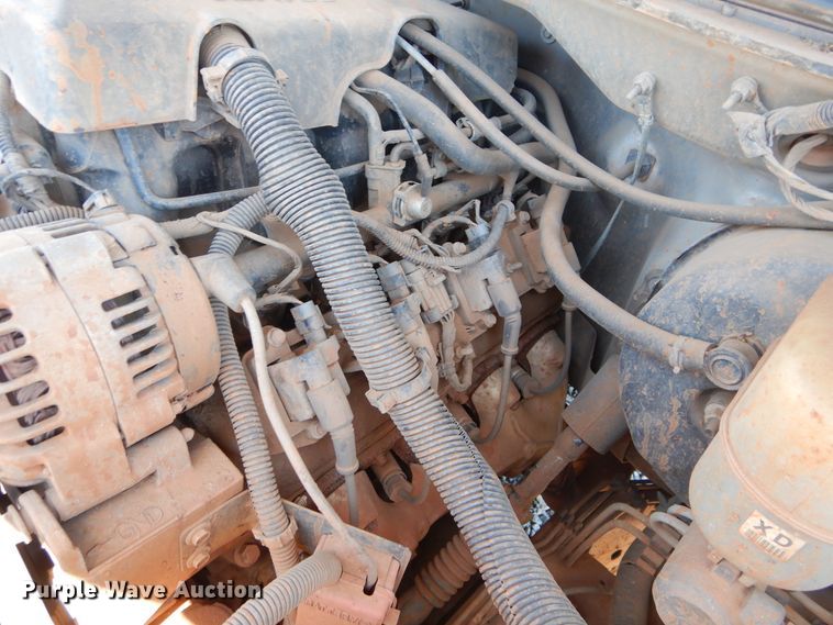 image for item HA9062 2000 Chevrolet Silverado 1500  Ext. Cab pickup truck