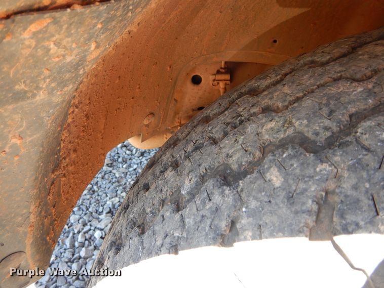 image for item HA9062 2000 Chevrolet Silverado 1500  Ext. Cab pickup truck