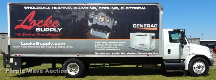 image for item HA9067 2003 International 4300 box truck