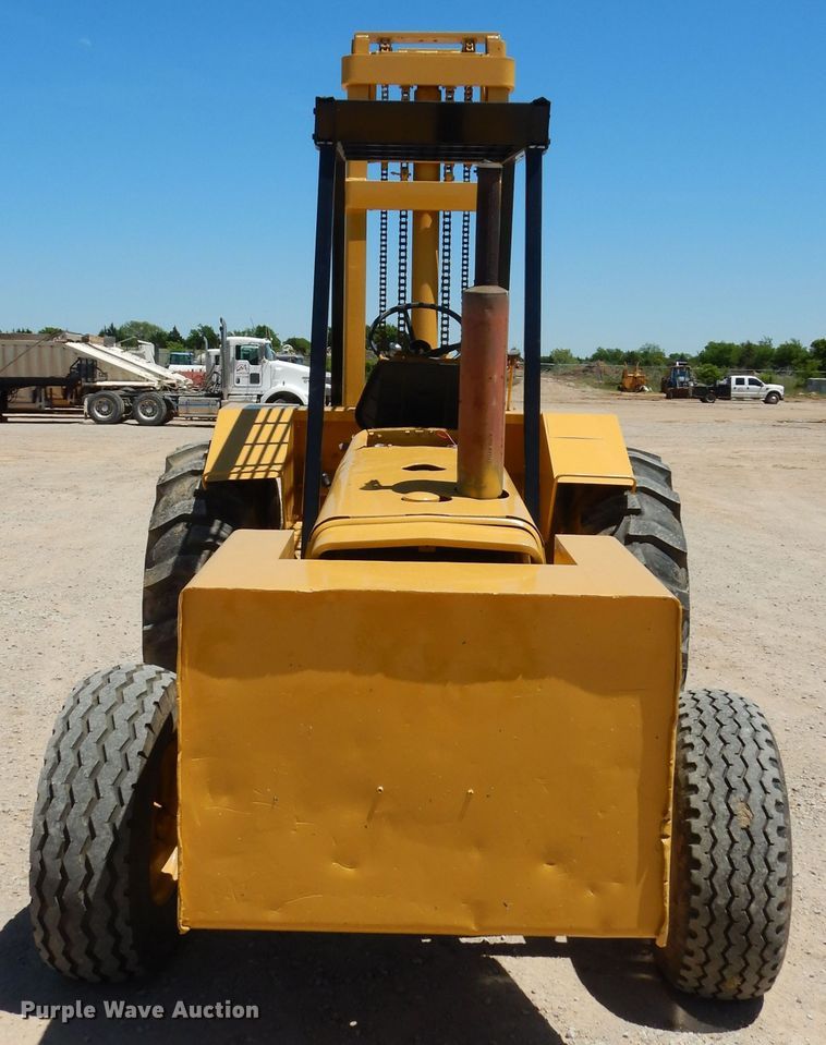 image for item HA9070 Liftmaster 721 forklift