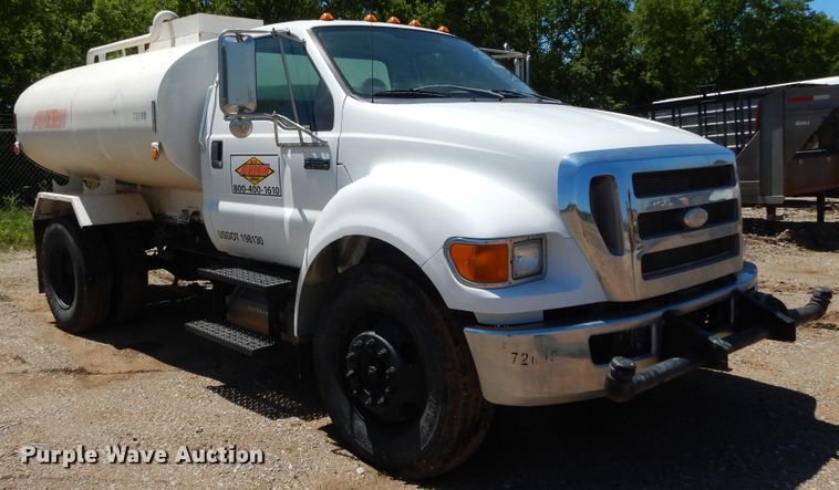 image for item HA9073 2008 Ford F650 Super Duty water truck
