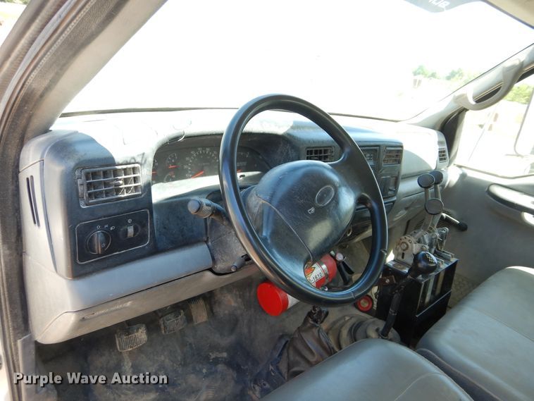 image for item HA9073 2008 Ford F650 Super Duty water truck